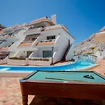 Floritas 23 Terrace And Swimming Pool * 美洲海滩