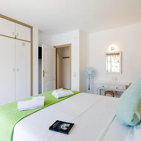 Floritas 23 Terrace And Swimming Pool * بلايا ذي لاس أميريكاس