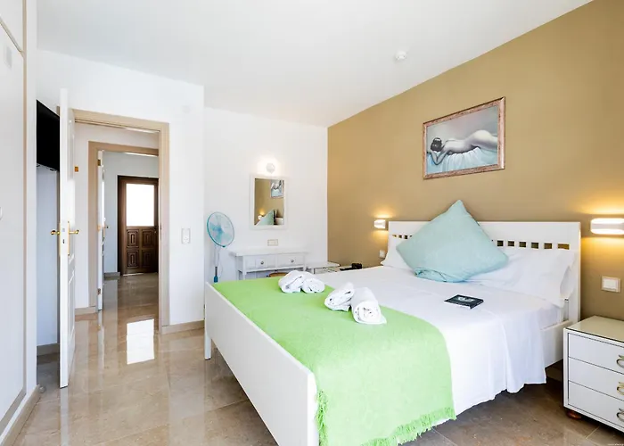 Floritas 23 Terrace And Swimming Pool * Playa de las Américas