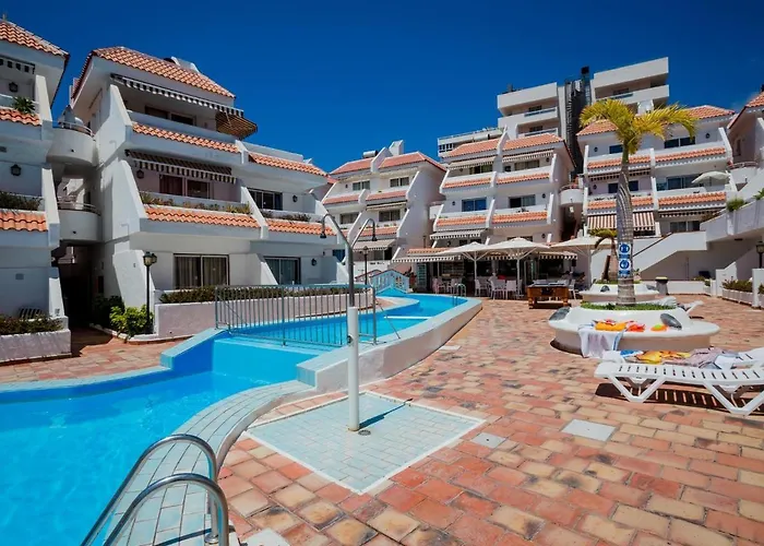 Floritas 23 Terrace And Swimming Pool