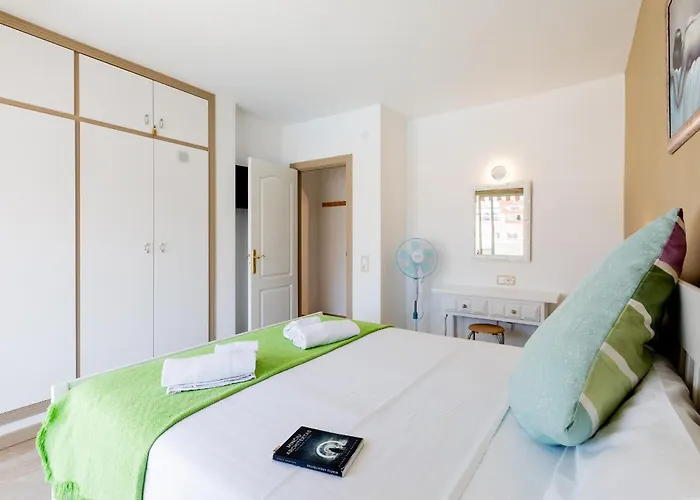 Floritas 23 Terrace And Swimming Pool * פלאייה דה לאס אמריקס